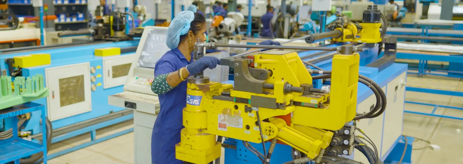 State of the art facility to perform tube or rod bending